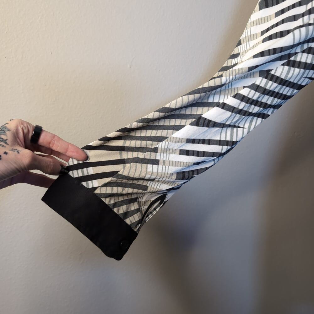 Retro Button Up Patterned Top - image 2